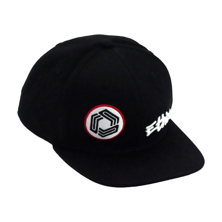 Gorra negra ETHiX Triple E