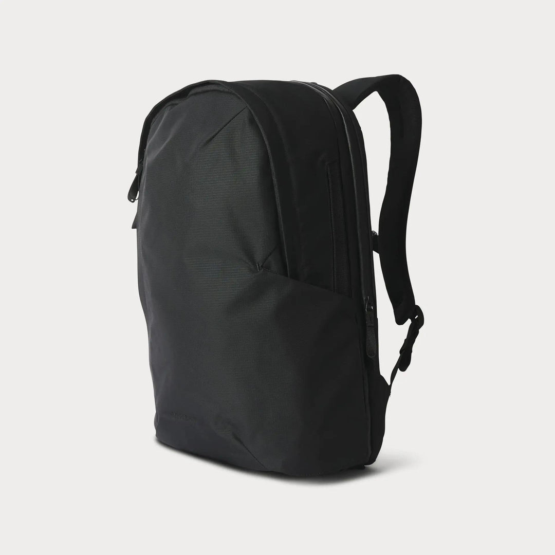Moment Everything Travel Pack - 28L