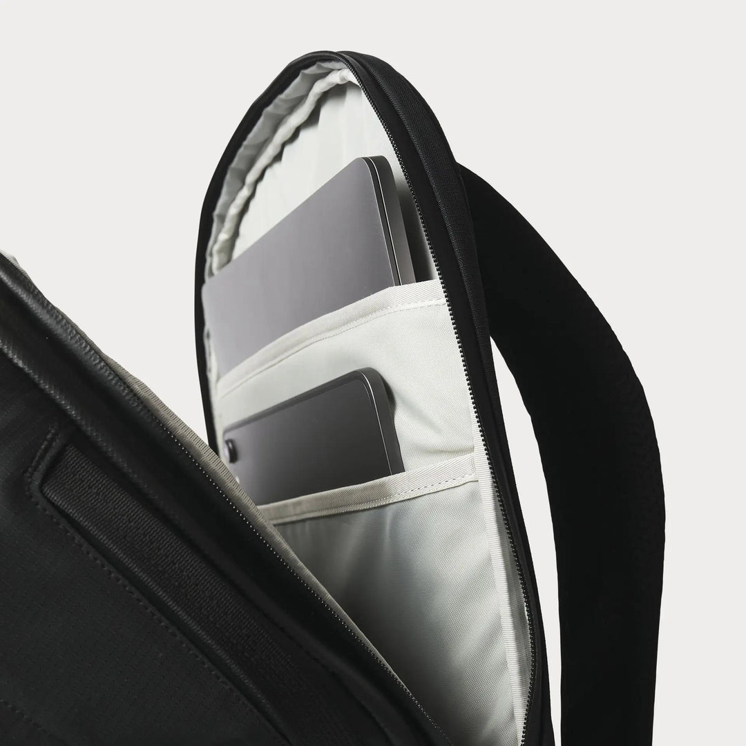 Moment Everything Travel Pack - 28L