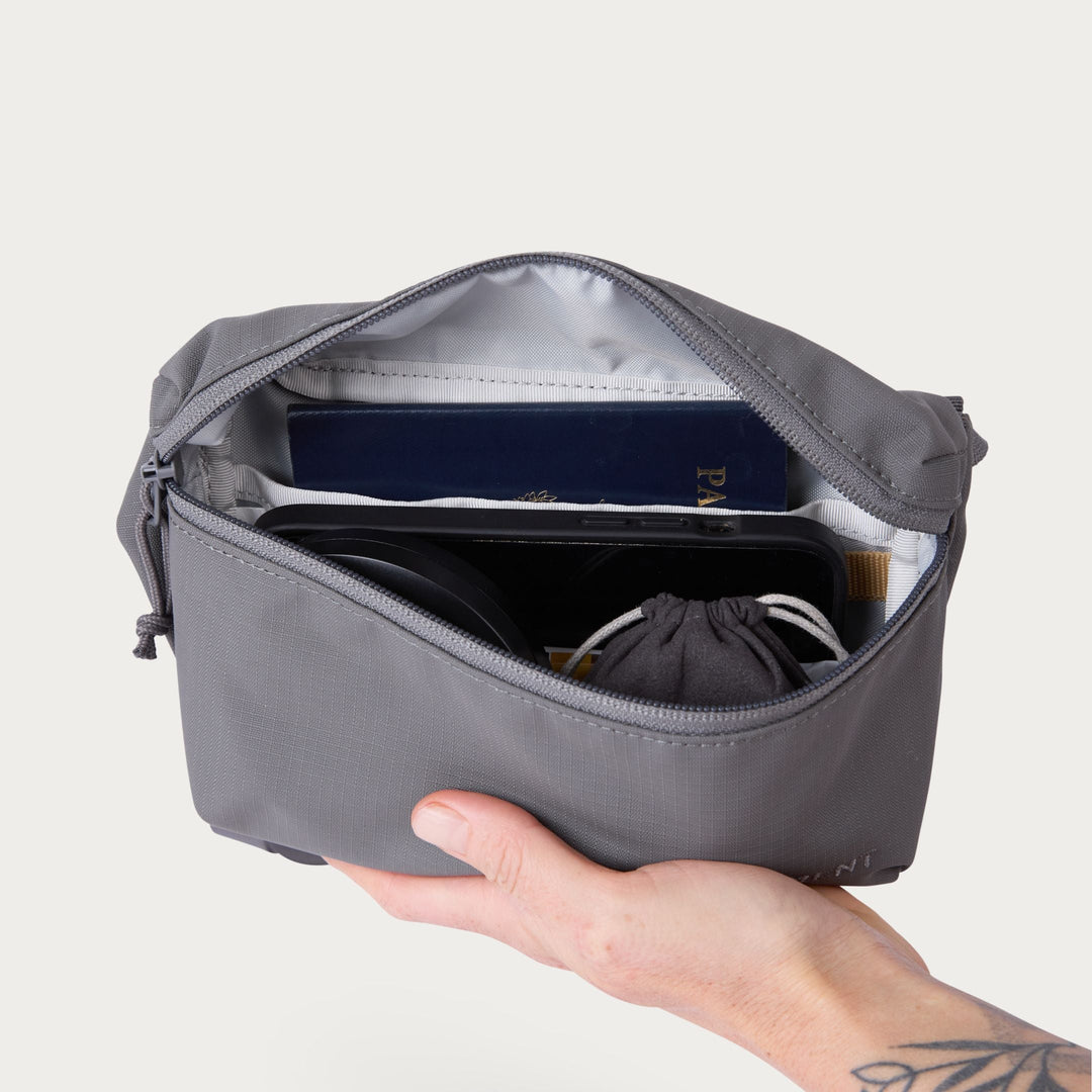Moment Everything Sling 1L