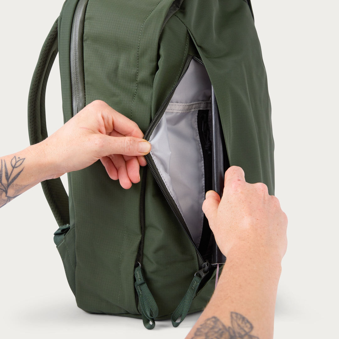 Moment Everything Backpack - 17L & 21L