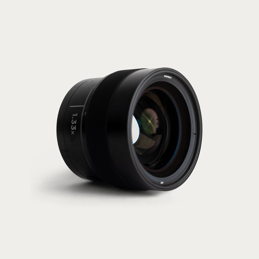 Moment 1.33x Anamorphic Lens Adapter