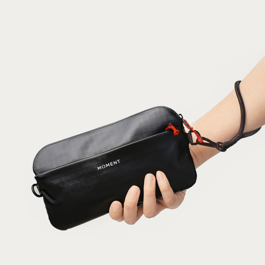 Moment Crossbody Wallet