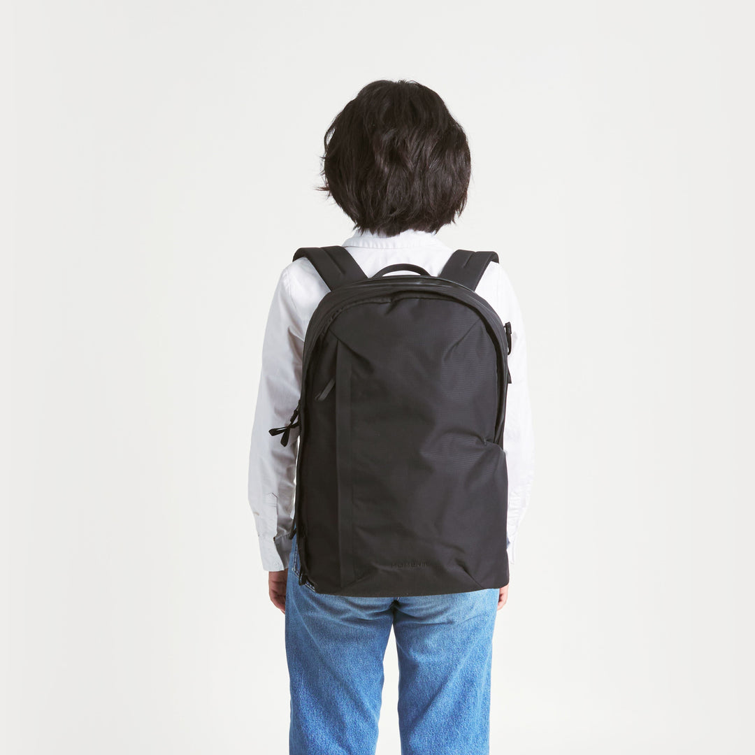 Moment Everything Travel Pack - 28L