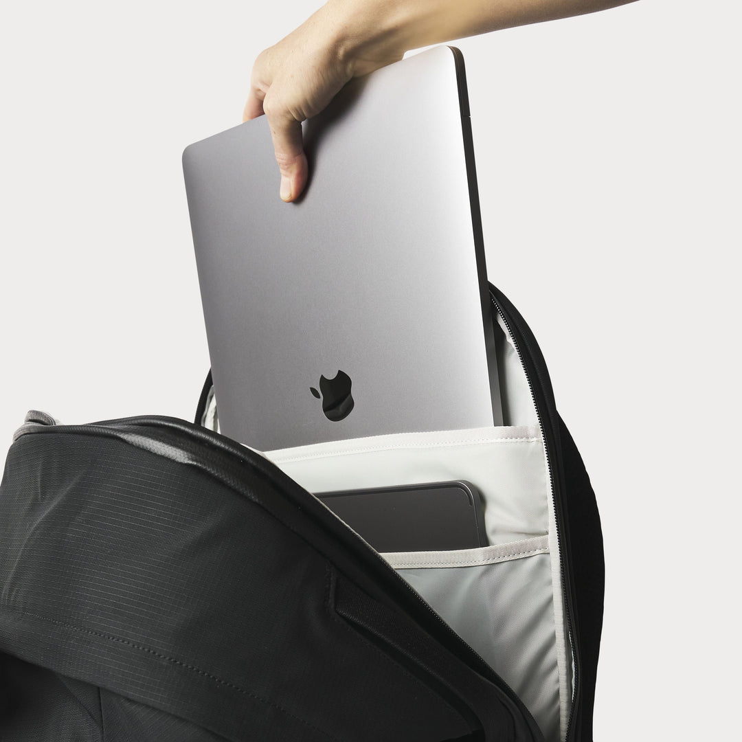 Moment Everything Travel Pack - 28L