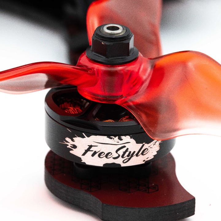 Avión de carreras EMAX BUZZ Freestyle BNF 1700kv 5-6s Frsky 